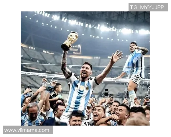 世界杯足球十大传奇球星风采展示尽显豪华阵容荣耀时刻